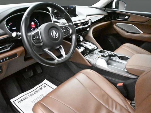 Certified 2024 Acura MDX SH-AWD w/ Technology Package image 2