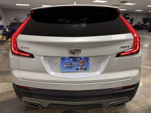 Used 2021 Cadillac XT4 Premium Luxury FWD image 10
