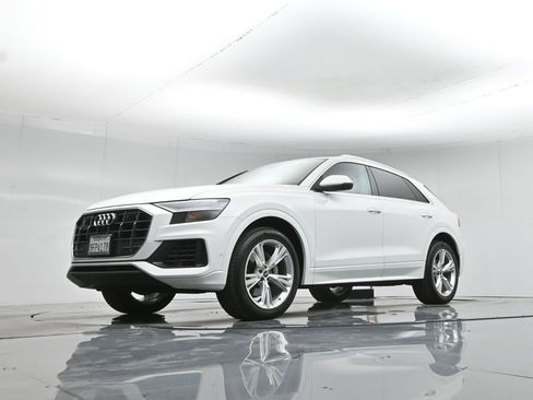 Used 2023 Audi Q8 Premium Plus image 45