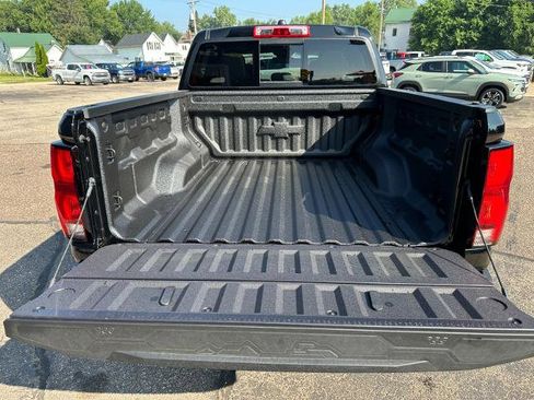 New 2025 Chevrolet Colorado ZR2 w/ Technology Package image 21