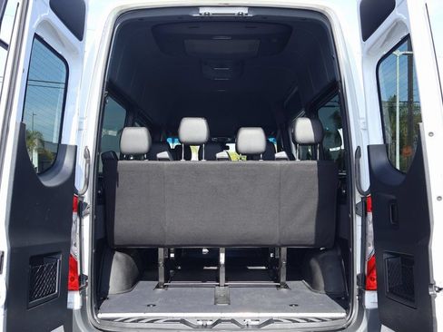 Used 2023 Mercedes-Benz Sprinter 2500 image 14