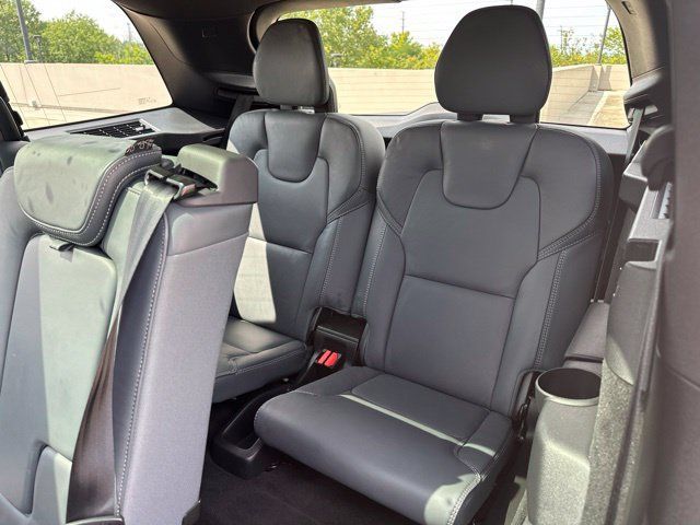 Certified 2023 Volvo XC90 T8 Ultimate w/ Protection Package Premier AWD/4WD image 13