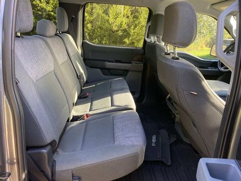 Used 2023 Ford F150 Lightning XLT image 33