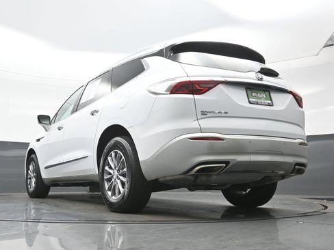 Used 2022 Buick Enclave Essence AWD/4WD image 31