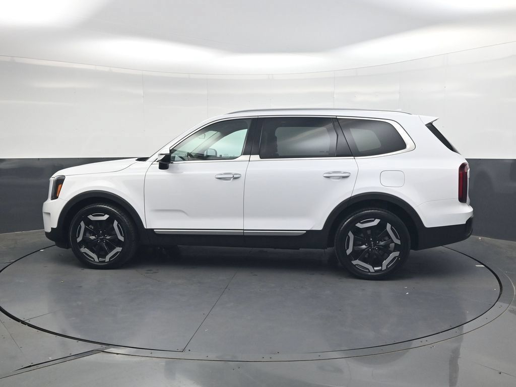 Used 2025 Kia Telluride S AWD/4WD image 10