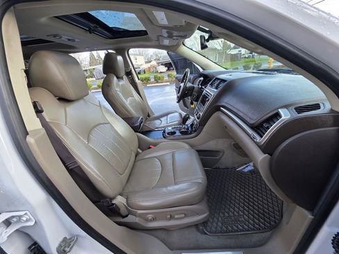 Used 2016 GMC Acadia Denali image 16