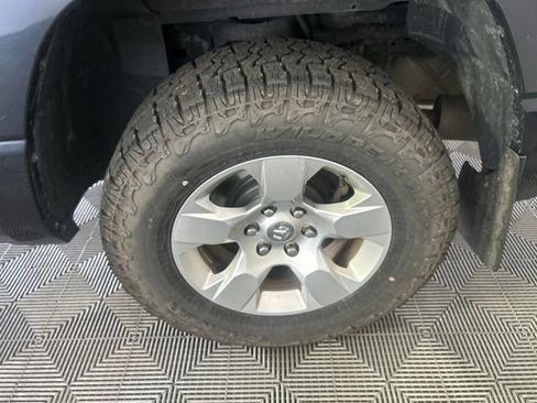 Used 2020 RAM 1500 Big Horn AWD/4WD image 42