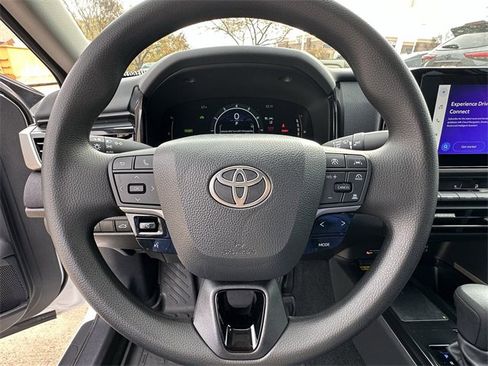 Certified 2025 Toyota Camry LE w/ Convenience Package image 12
