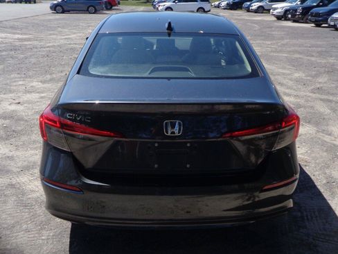 Used 2023 Honda Civic LX image 6