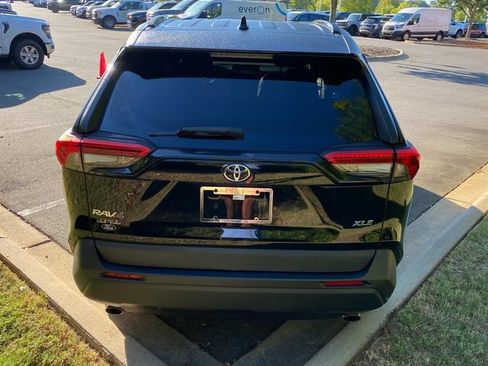 Used 2021 Toyota RAV4 XLE Premium FWD image 29