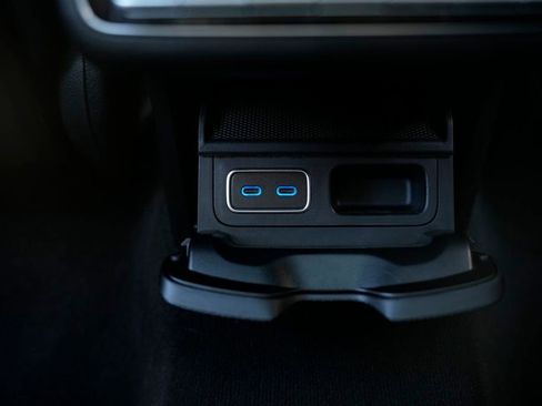 Used 2024 Mercedes-Benz GLS 580 4MATIC image 46