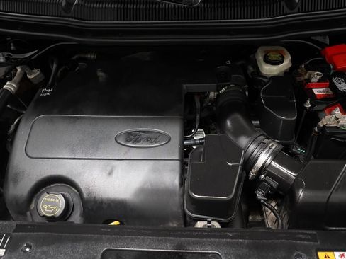 Used 2015 Ford Explorer XLT w/ Equipment Group 202B FWD image 34