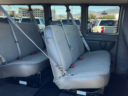 Certified 2025 Chevrolet Express 3500 LT w/ LT Preferred Equipment Group RWD image 13