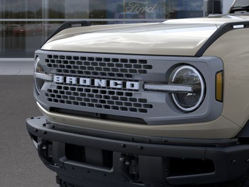 New 2025 Ford Bronco Badlands image 19