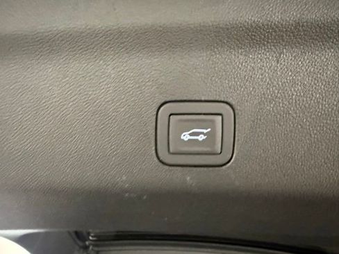 New 2026 Chevrolet Tahoe High Country image 9