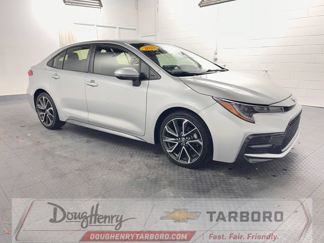 Used 2022 Toyota Corolla SE FWD image 3