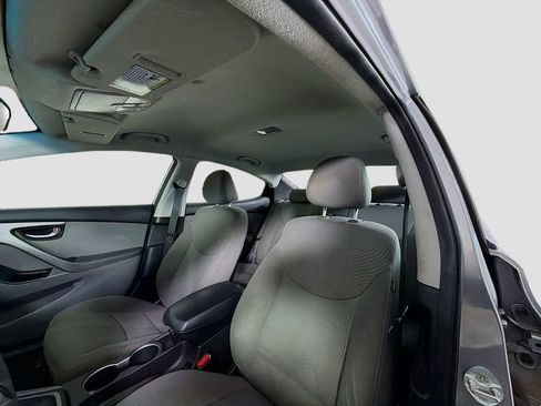 Used 2014 Hyundai Elantra SE w/ Option Group 02 FWD image 12
