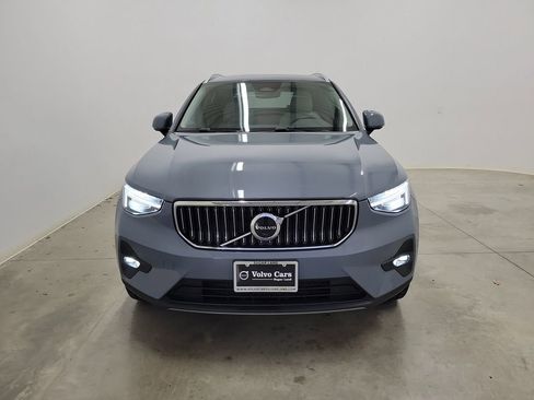 Certified 2023 Volvo XC40 B5 Ultimate w/ Climate Package image 2