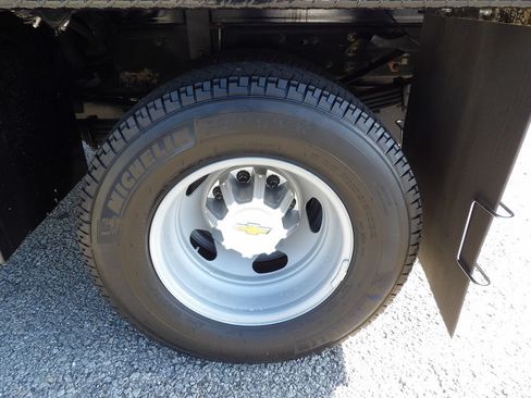 Used 2025 Chevrolet Silverado 3500 W/T w/ WT Convenience Package AWD/4WD image 59