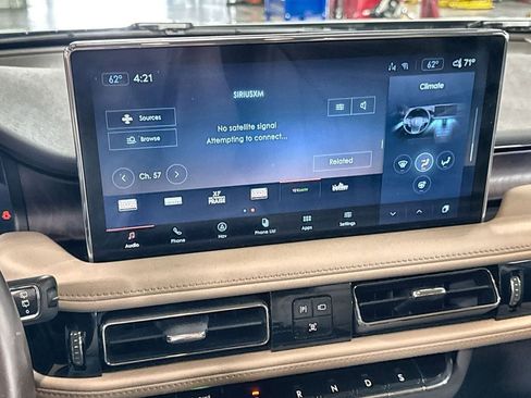 Used 2022 Lincoln Nautilus Reserve w/ Equipment Group 201A image 19