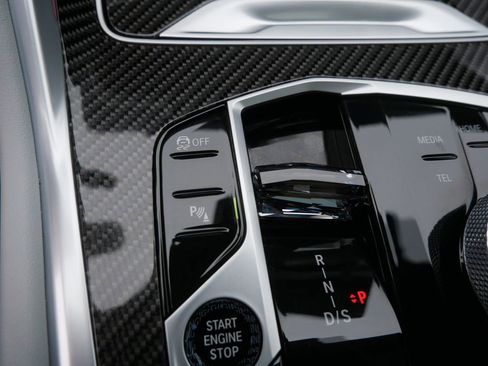 Used 2025 BMW X6 M60i w/ Executive Package image 29