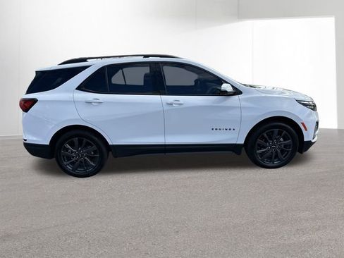Used 2024 Chevrolet Equinox RS image 30