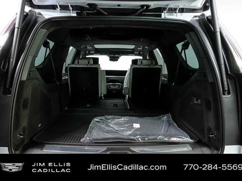 Used 2026 Cadillac Escalade ESV Platinum Sport w/ LPO, ONYX Package AWD/4WD image 31