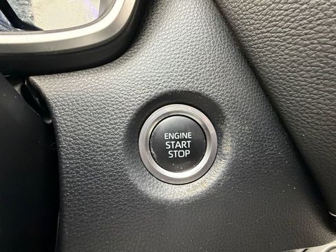 Used 2020 Toyota Corolla XSE FWD image 25