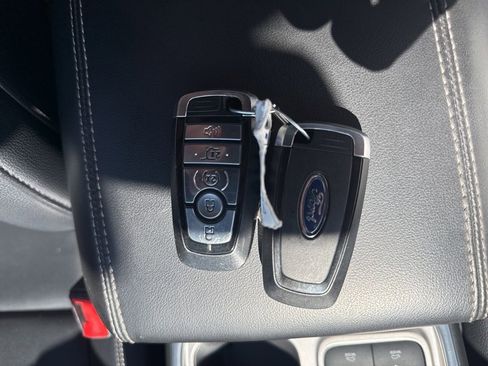 Used 2020 Ford Explorer XLT w/ Equipment Group 202A image 26