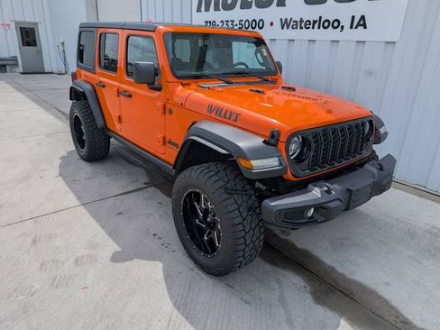Used 2025 Jeep Wrangler Unlimited Sport AWD/4WD image 7