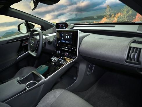 Certified 2024 Subaru Solterra Premium image 60