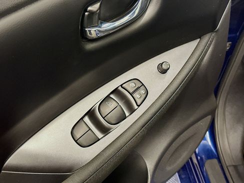 Used 2025 Nissan Leaf S FWD image 15