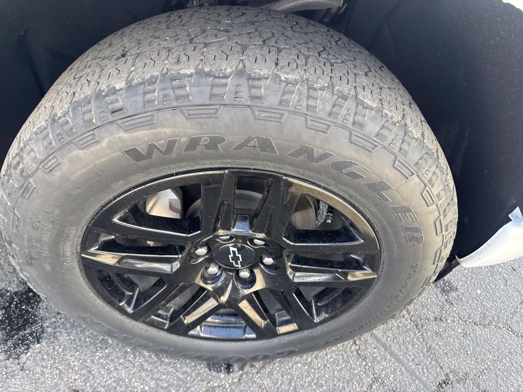 Used 2023 Chevrolet Silverado 1500 RST AWD/4WD image 7