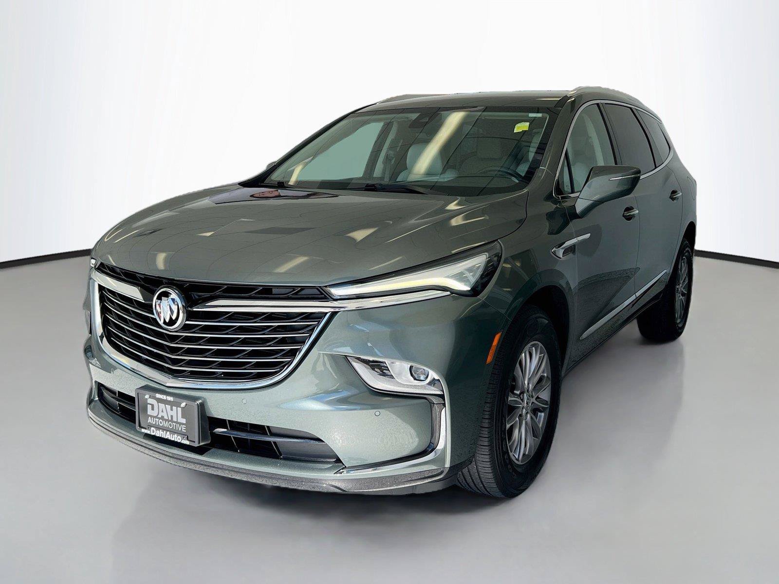 Used 2023 Buick Enclave Essence w/ Trailering Package, 5000 lbs. AWD/4WD image 4