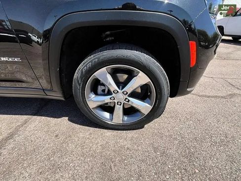 Used 2021 Jeep Grand Cherokee L Limited w/ Trailer Tow Group (B) AWD/4WD image 23