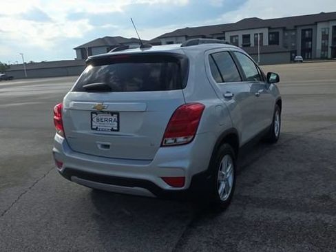 Used 2020 Chevrolet Trax LT w/ LT Convenience Package FWD image 7