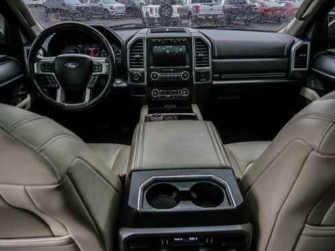 Used 2018 Ford Expedition Platinum AWD/4WD image 30