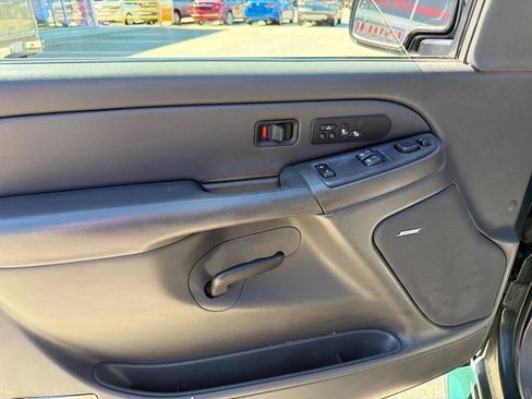 Used 2006 GMC Sierra 1500 SLT w/ Onstar Plus Package RWD image 11