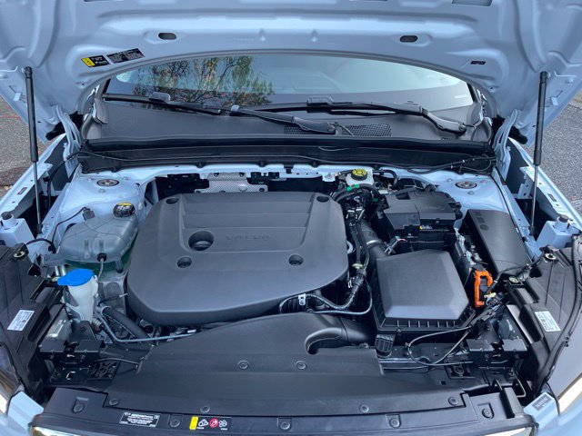 Used 2024 Volvo XC40 B5 Plus w/ Protection Package Premier AWD/4WD image 26