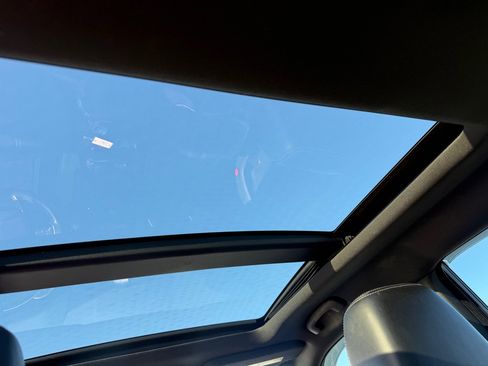 Used 2014 Chrysler 300 S RWD image 12