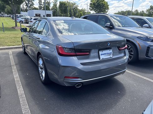 Used 2025 BMW 330i Sedan RWD image 18