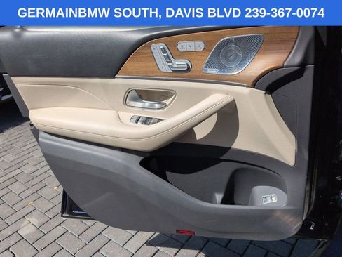 Used 2020 Mercedes-Benz GLS 450 4MATIC image 32