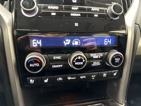 Used 2021 Subaru Ascent Touring w/ Popular Package #2A image 22