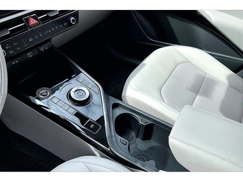 Used 2023 Kia Niro Wind w/ Wind Preserve Package FWD image 17