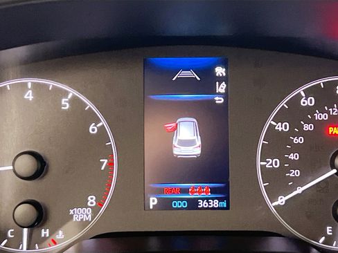 Used 2025 Toyota Corolla Cross L image 23