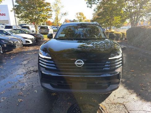 New 2026 Nissan Kicks SV image 2