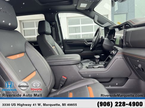 Used 2025 GMC Sierra 1500 AT4 w/ AT4 Preferred Package image 27