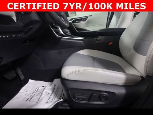 Used 2024 Toyota RAV4 XLE Premium image 18