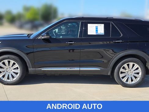 Used 2022 Ford Explorer Limited w/ Equipment Group 301A AWD/4WD image 2