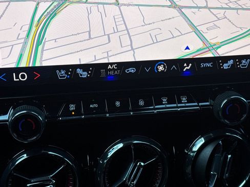 Used 2024 Chevrolet Blazer EV RS image 29